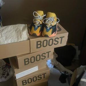 Yeezy 700 suns